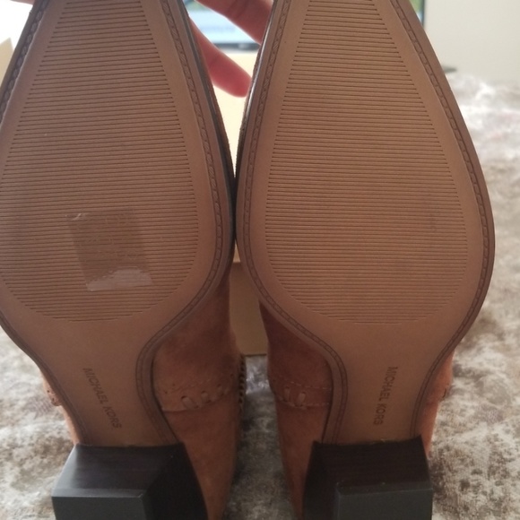 100 - Picture 4 of 4